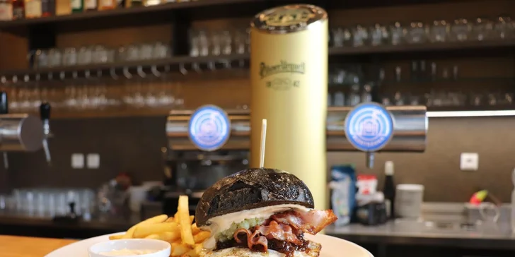 Voucher na 250, 500 či 1 000 Kč do moderní české restaurace Střela v Plasích