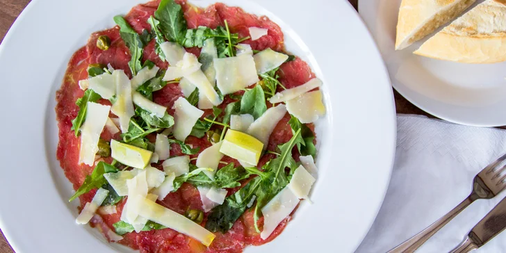 Tříchodové menu pro 1 nebo 2 osoby v resortu Kaskáda, varianta se 120 min ve wellness