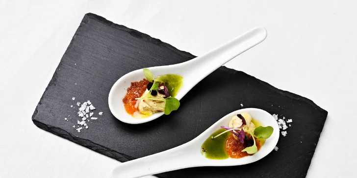 7chodové menu i vinné párování v hotelu na Malé Straně pro 2 osoby