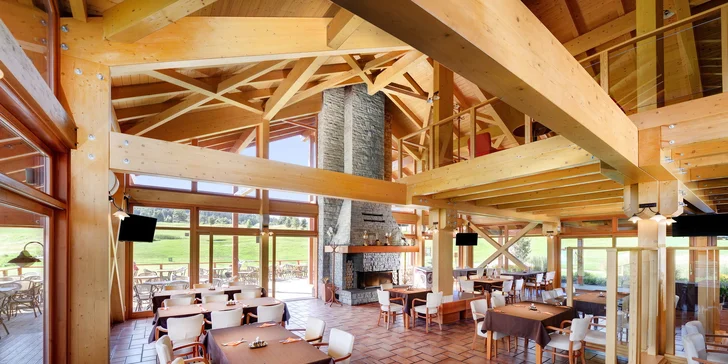 5chodové menu v golfovém resortu Ostravice pro 2 osoby: kachní játra, mufloní hřbet i trhanec