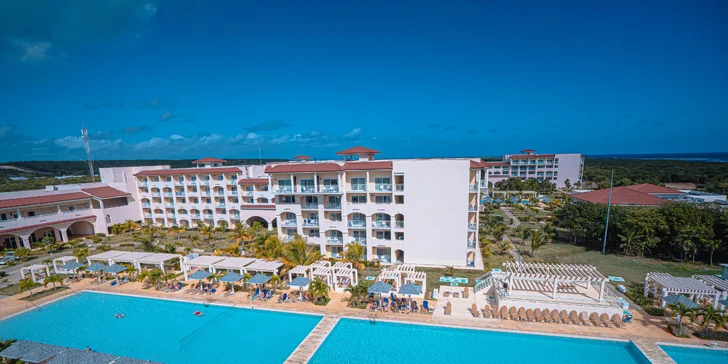 Kuba all inclusive: hotel Grand Memories Holguin***** u pláže, přímý let, český animační klub pro dospělé
