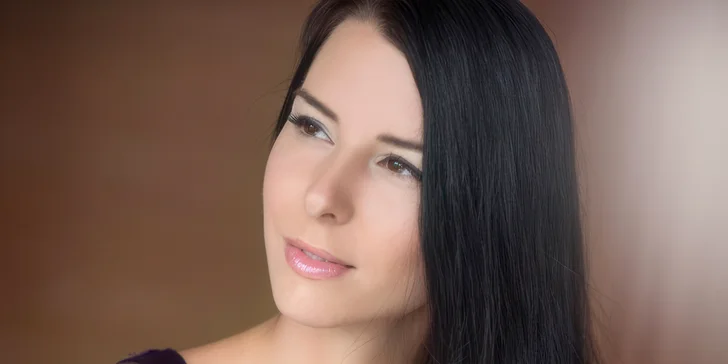 Proměna u vizážistky včetně minikurzu péče o pleť a poradenství vhodného líčení: 1 osoba