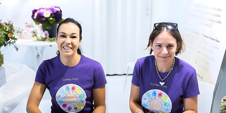 Workshop v květinářství Carmen Flora: mechové obrazy, svíčky, náramky i tématické dekorace