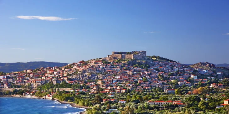 Letecky na Lesbos: 4* hotel Aeolian Village Beach Resort s all inclusive