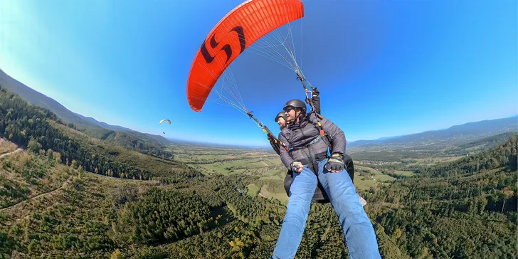 Vyhlídkový či seznamovací let na paraglidingovém křídle pro 1 osobu