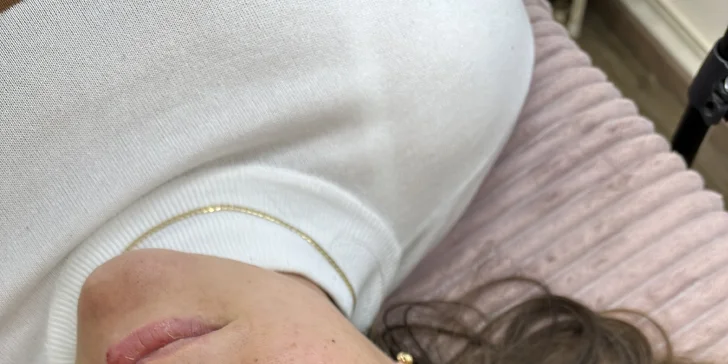 Permanentní make-up: obočí pudrovou metodou nebo rty metodou aquarelle