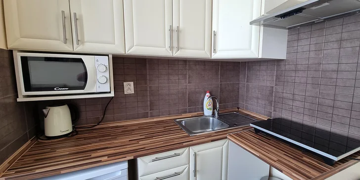 Štúrovo: apartmány se snídaní a vstupem do wellness s termály i do aquaparku s tobogány
