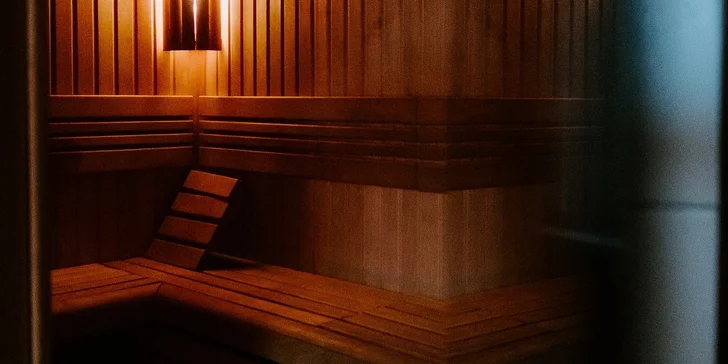 Dopolední romantika v bublinkách: vstup do privátního wellness na 90 minut