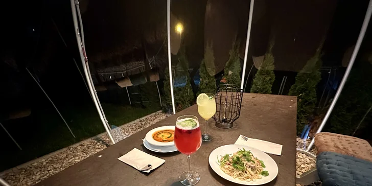 Originální večeře v iglú pro dva: italská polévka, čerstvé těstoviny, prosecco nebo i dezert