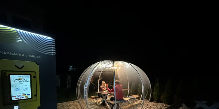 Originální večeře v iglú pro dva: italská polévka, čerstvé těstoviny, prosecco nebo i dezert