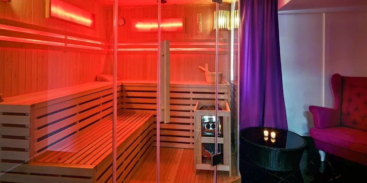 1–5 hod. privátního wellness v srdci Prahy: hydromasážní vana, sauna i občerstvení