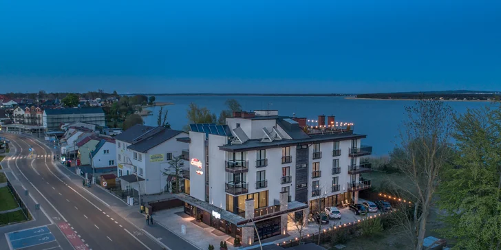 Hurá na Balt: 3* hotel u jezera Jamno, snídaně i polopenze, neomezený wellness, akce 2 děti zdarma