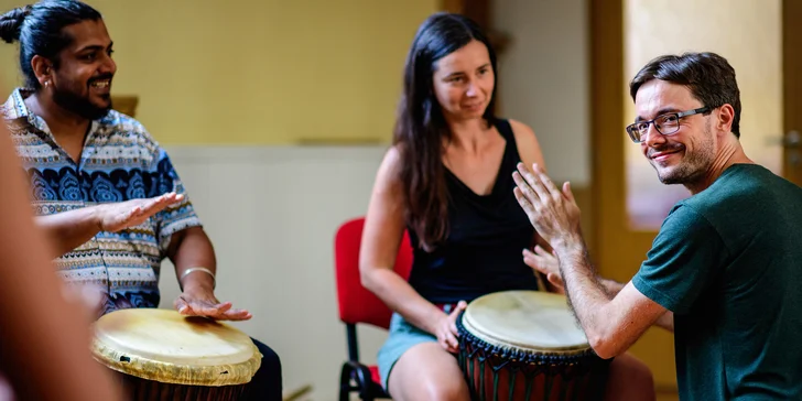 Skupinový workshop afrického bubnování na bubny djembe: 3 hodiny, vhodné pro začátečníky