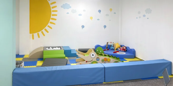 Celodenní vstup do dětské herny: od 6 měsíců do 8 let, doprovod zdarma