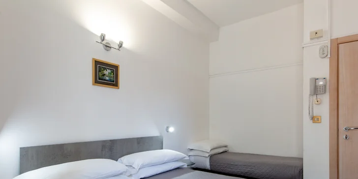 Dovolená s plnou penzí u italského Rimini: hotel 150 m od moře, bazén a dvě děti do 2,9 let zdarma