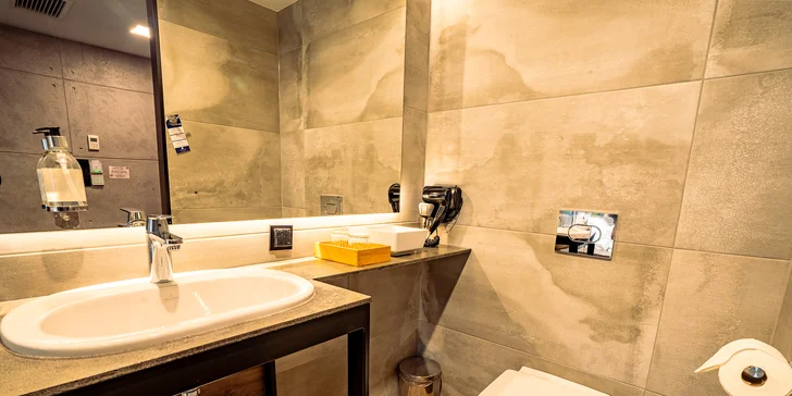 Dovolená u Baltu: hotel v Mielenku se stravou, neomezeným wellness a hernou