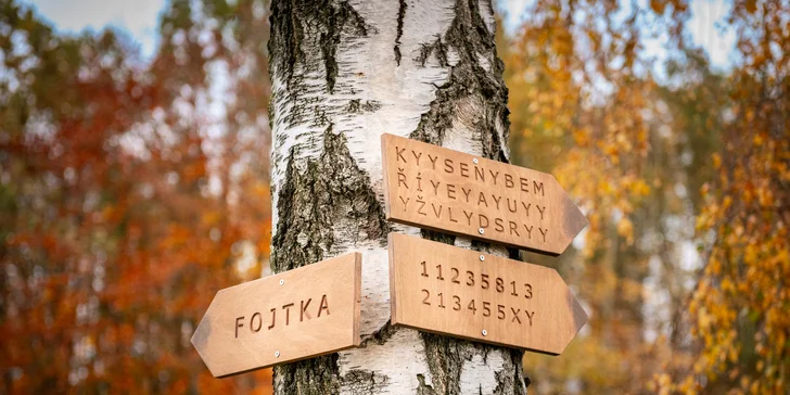 Venkovní mobilní úniková hra plná hádanek a úkolů na golfovém hřišti: 1-6 hráčů