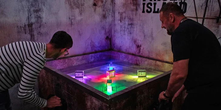 Vstup na týmovou hru Prison Island pro jednotlivce i rodinu: 22 místností