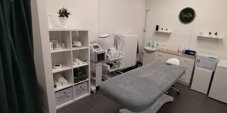 Kosmetické ošetření pleti: lifting, hydratace i hloubkové čistění či masáž gua sha