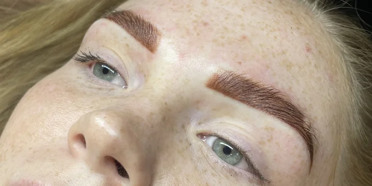 Permanentní make-up: obočí pudrovou metodou, Aquarelle Lips či klasické oční linky