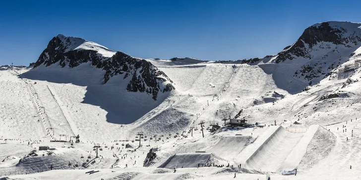 Kaprun a Kitzsteinhorn: pobyt s wellness, polopenzí a lyžování