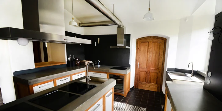 Pobyt na Šumavě: moderní zrekonstruovaná fara v Rejštejně, 3 km od Kašperských hor