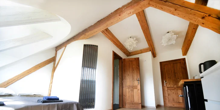 Pobyt na Šumavě: moderní zrekonstruovaná fara v Rejštejně, 3 km od Kašperských hor