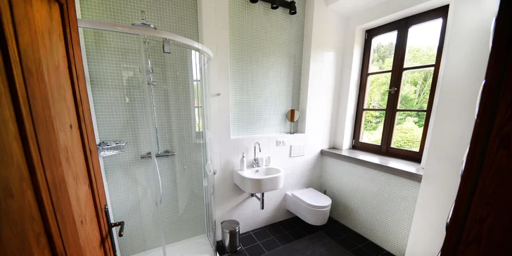 Pobyt na Šumavě: moderní zrekonstruovaná fara v Rejštejně, 3 km od Kašperských hor