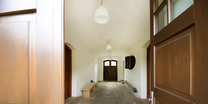 Pobyt na Šumavě: moderní zrekonstruovaná fara v Rejštejně, 3 km od Kašperských hor