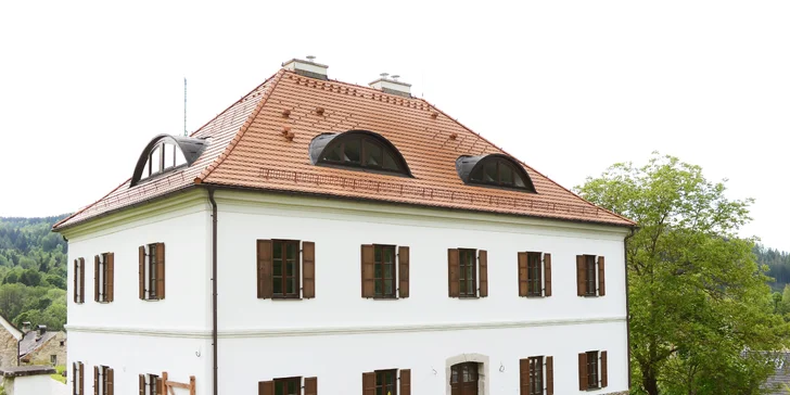 Pobyt na Šumavě: moderní zrekonstruovaná fara v Rejštejně, 3 km od Kašperských hor