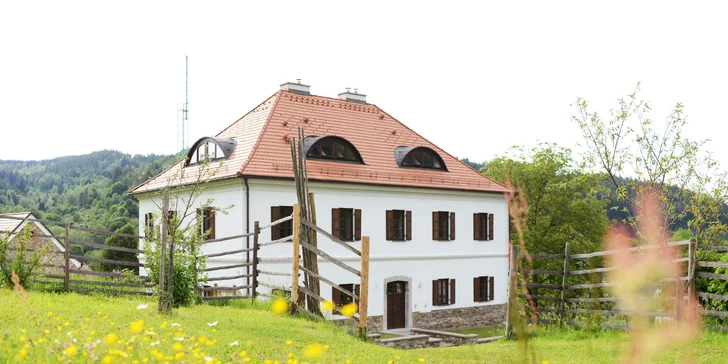 Pobyt na Šumavě: moderní zrekonstruovaná fara v Rejštejně, 3 km od Kašperských hor