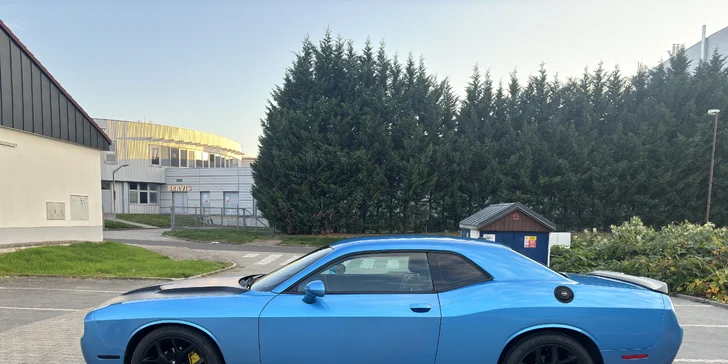 Dodge Challenger 5.7 Hemi: spolujízda, řízení i pronájem až na 24 hod.