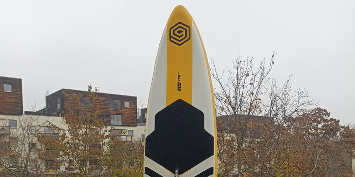 Půjčení koloběžek, kajaků či paddleboardů na Vltavě pro dva