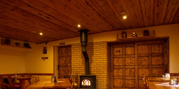 Tříchodové menu s hořícím masovým mečem i vinným párováním pro dva