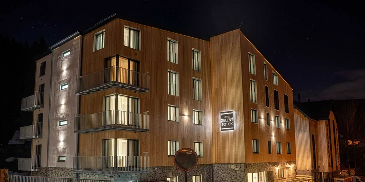Pobyt v Peci pod Sněžkou: designový 4* hotel se snídaní a lahví vína