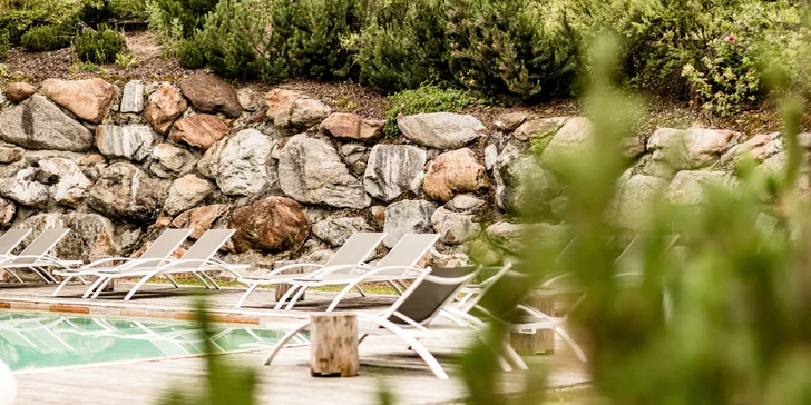 Adult-only alpský hotel na severu Itálie: karta výhod, wellness, polopenze se svačinou i lyžování