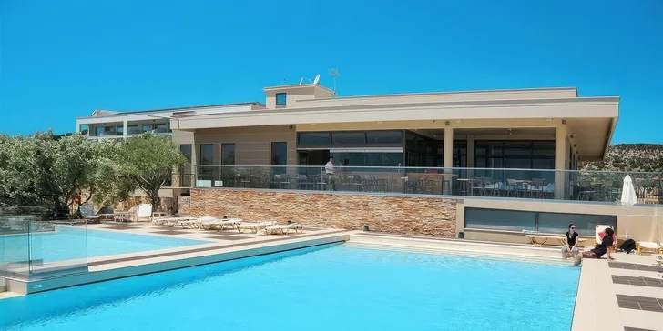 Řecký ostrov Thassos vč. letenky: 4* hotel Aeolis s all inclusive a bazénem