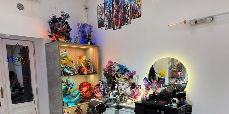 Klasický pánský střih, zarovnání kontur, styling i možnost úpravy vousů