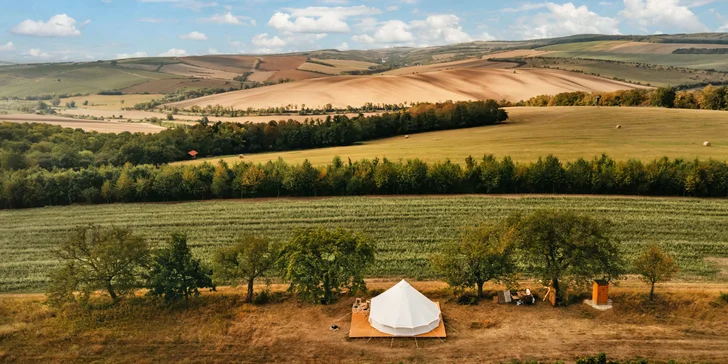 Glamping ve Velkých Pavlovicích přímo u vinice s výhledem na Pálavu