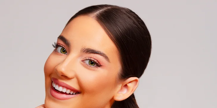 Dentální hygiena vč. pískování zubů nebo set na domácí bělení zubů
