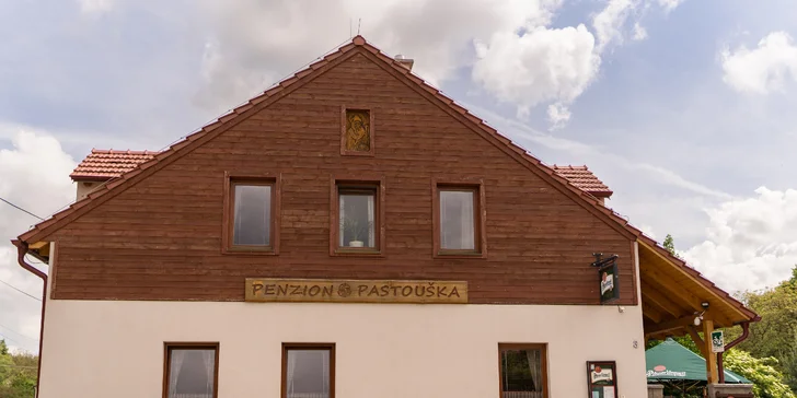 Pobyt na moravském venkově: penzion na statku u Moravského Krumlova, snídaně z domácích surovin