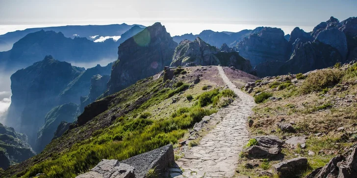 Osmidenní zájezd na Madeiru: turistika a koupání, ubytování s polopenzí a letenka