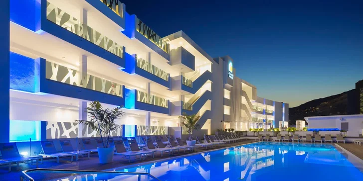 Letecky na Tenerife: 4* hotel s polopenzí, letovisko Puerto de la Cruz, adult only