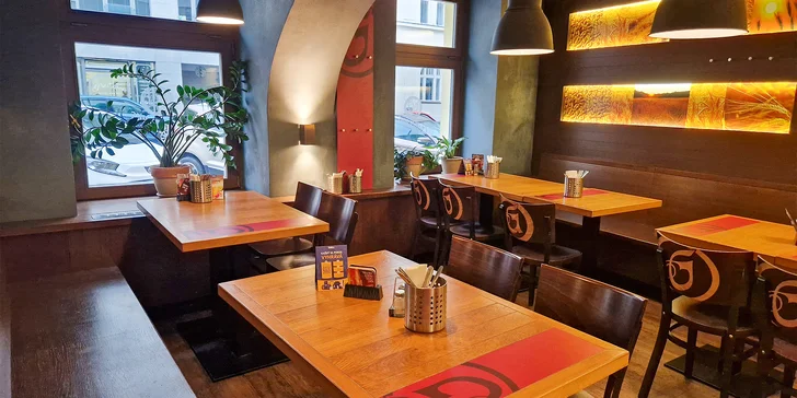 Masová hostina na Smíchově: burger menu, žebra, krkovice a křídla i stripsy a řízečky