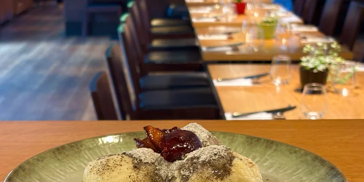 Voucher na 500–2 000 Kč na cokoliv v zámecké restauraci Konírna