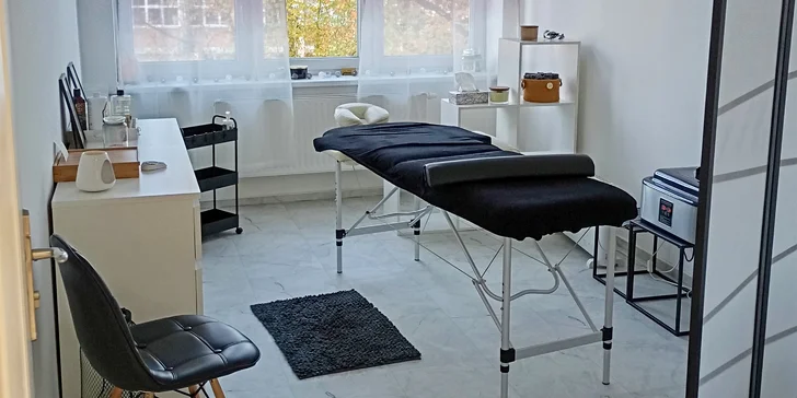 Masáž partií dle výběru: relaxační nebo havajská s lávovými kameny