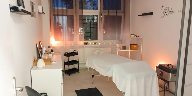 Masáž partií dle výběru: relaxační nebo havajská s lávovými kameny