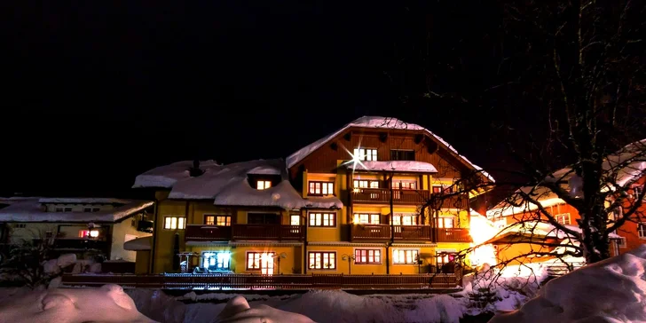 Dachstein s neomezeným wellness a polopenzí, hotel 200 m od sjezdovky