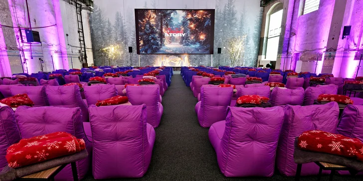 Vánoční kino Sunset cinema: vstupenka, horký nápoj, občerstvení i lahev sektu