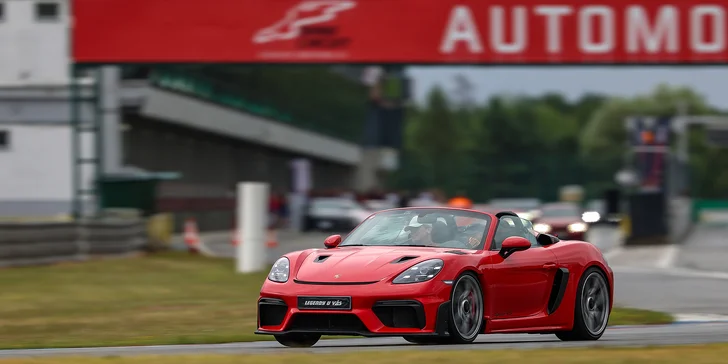 Adrenalin na závodním okruhu v Porsche Spyder RS: Most, Brno, Hradec či Sosnová